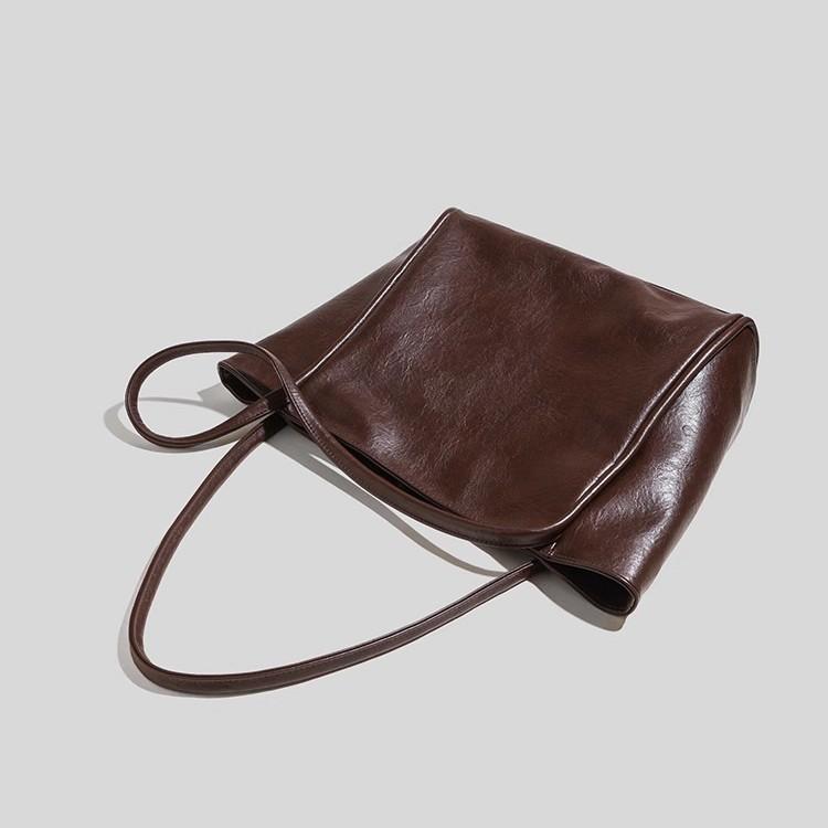 Genuine autumn and winter high-end sense large-capacity tote bag women's 2025 new large bag commuter shoulder women's bag