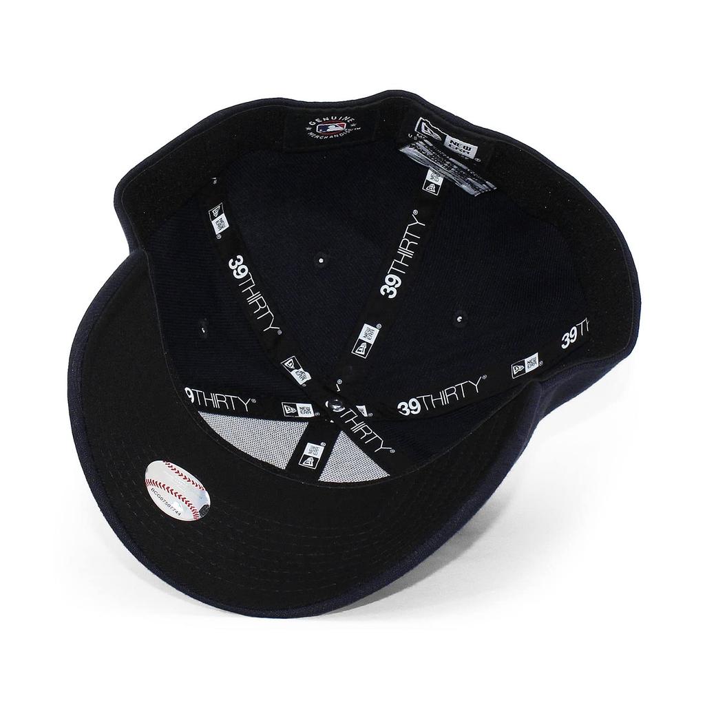 New Era Boston Red Sox 39THIRTY MLB TEAM CLASSIC FLEX FIT Stretch Fit CAP, (Sizes S/M (approx. 55.8-57.7cm)) [Used]