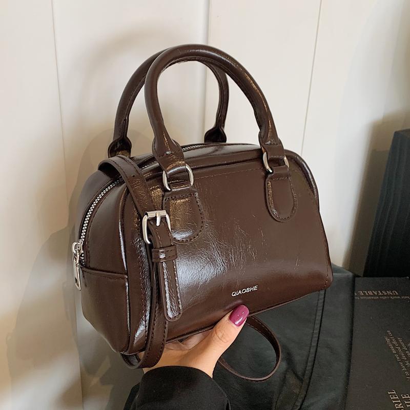 

2024 Winter Retro Luxe Shoulder Crossbody Bag - Simple, Elegant, Korean Style Square Handbag коричневий