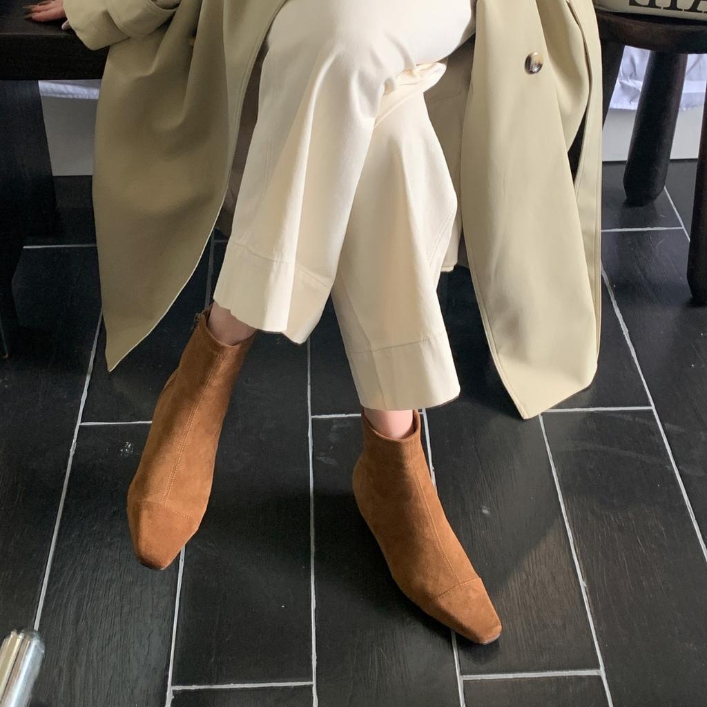 2025 Autumn New Square Head Inner Slope Heel Suede Thin Chelsea Martin Women's Short Boots Spice Girls Naked Boots