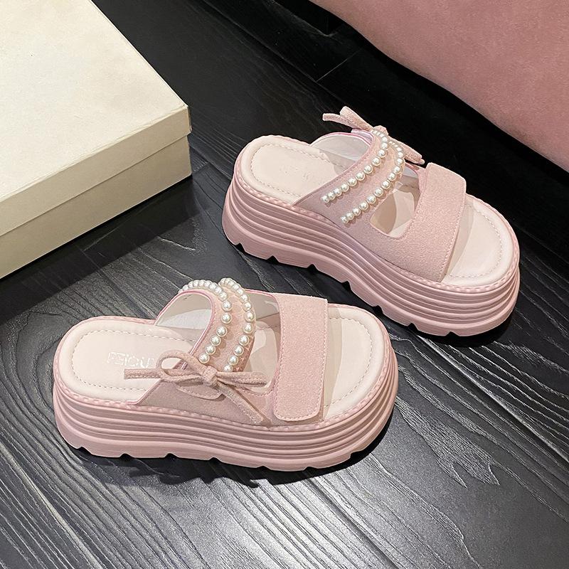 2025 new pearl fairy thick-soled cool slippers women wear small cross-heeled soft-soled slippers in summer