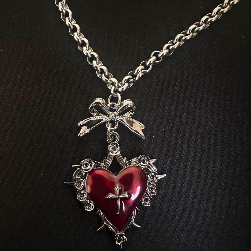 Geometric Thorn Cross Heart Pendant Necklace for Women Retro Sweet Bowknot Clavicle Chain Gothic Punk Jewelry Gift
