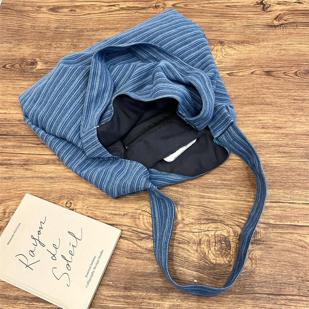 Casual Tote Bag For College Students With Large Capacity And Wide Shoulder Straps For Daily Use
