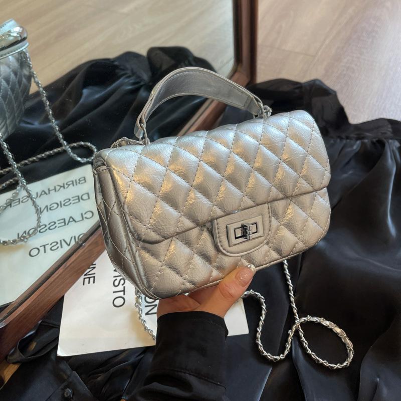 New fashionable high-end diamond chain bag versatile portable shoulder oblique span women's bag