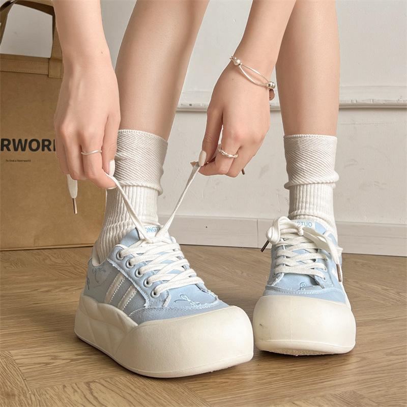 Queen Fan retro platform casual board shoes women's 2025 new summer skirt soft-soled sports canvas shoes