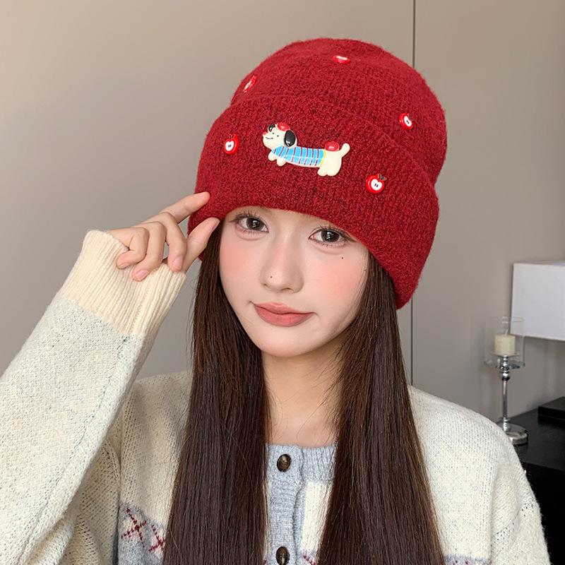 Korean Version of Cute Cartoon Apple Puppy Label Knitted Hat for Women In Autumn and Winter Warm and Sweet Little Woolen Hat Showing Face