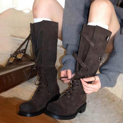 Miu sind die gleichen langen Stiefel für Damen 2026 neue Riemen, hohe Reiterstiefel, eckige Schnalle aber Kniestiefel für Damen