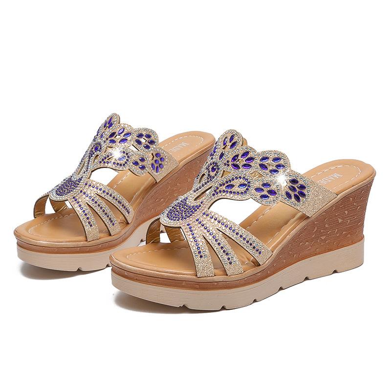 Fashion Shoes Ladies' Slippers Platform Luxury Slides Jelly Flip Flops On A Wedge Women Heels Pantofle Low Designer Glitter High 2025 Ro