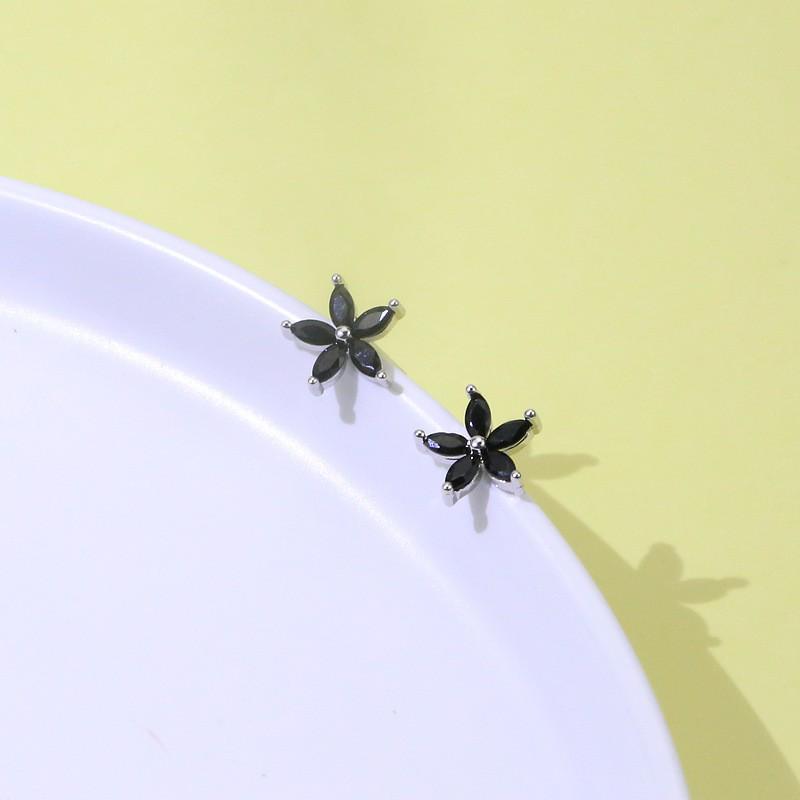 Boucles d'oreilles Studs Mode Coréenne Fleur Noire pour Femmes - Boucles d'oreilles Élégantes, Polyvalentes et Simples