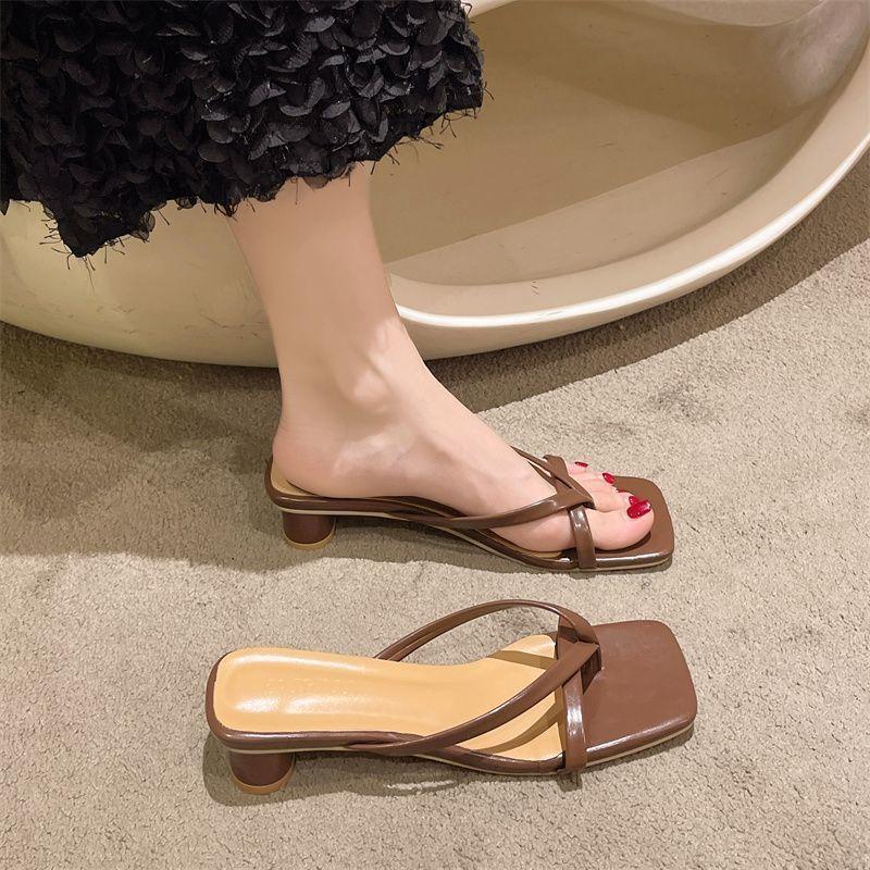 French evening slippers outer women's shoes spring and summer 2025 new thick heel square toe white sandals