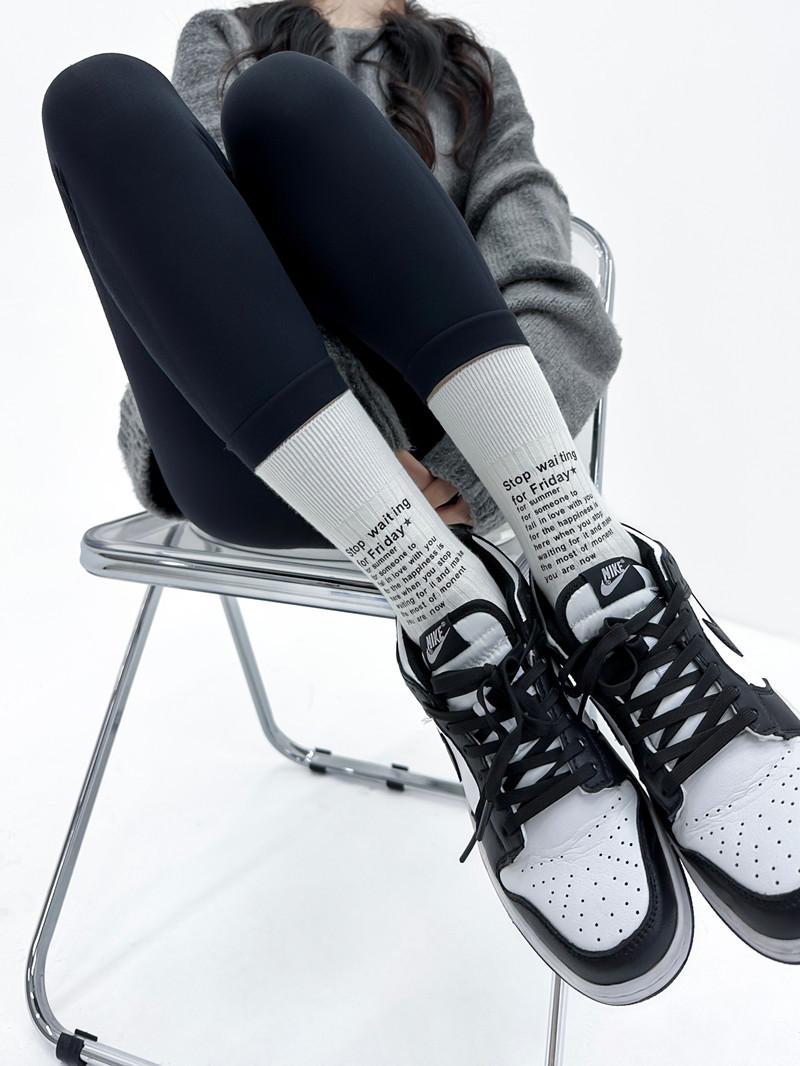 Бренд Tide 23Fw Нишевые носки с английским алфавитом, двухслойные носки средней длины, хлопковые носки для наслоения в том же стиле One size