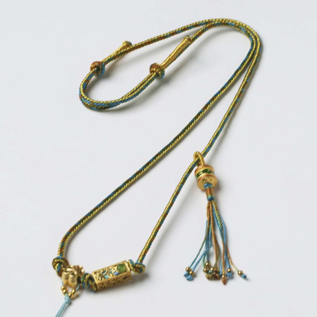 Tibetan Hand-Woven Clavicle Necklace with Colorful Thangka Pendant