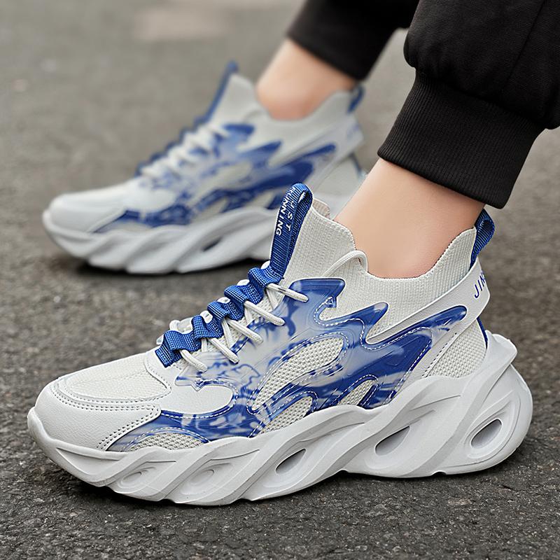 Men's Oversized Casual Sports Shoes Are Lightweight Breathable Mesh Soft Soled Fashionable and Trendy Outdoor Running Shoes