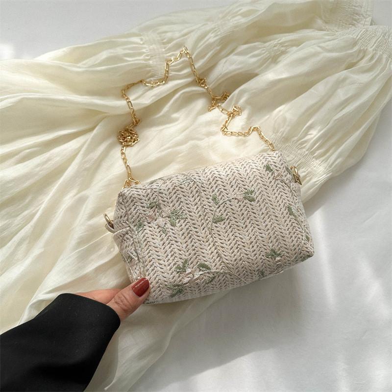 Trendy Woven Single Shoulder Bag For Women Unique Small Square Design Perfect For Everyday Use