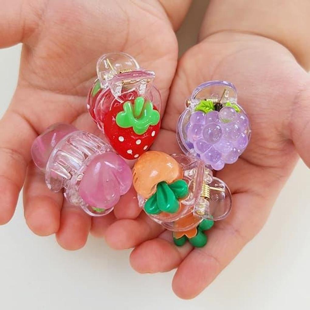 

Women s Mini Hair Clip (Great for small children and moms) carrot