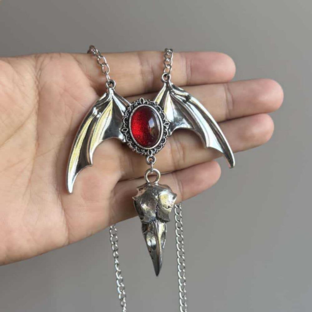 Charm Gothic Blood Red Oval Glass Crystal Sliver Color Vampire Bat Death Crow Skull Pendant Necklace for Women Halloween Jewelry