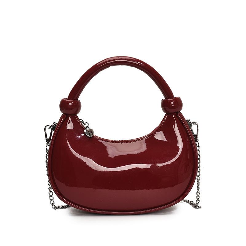 Trend wholesale fashion simple personality patent leather portable dumpling bag casual versatile commuter chain messenger bag women