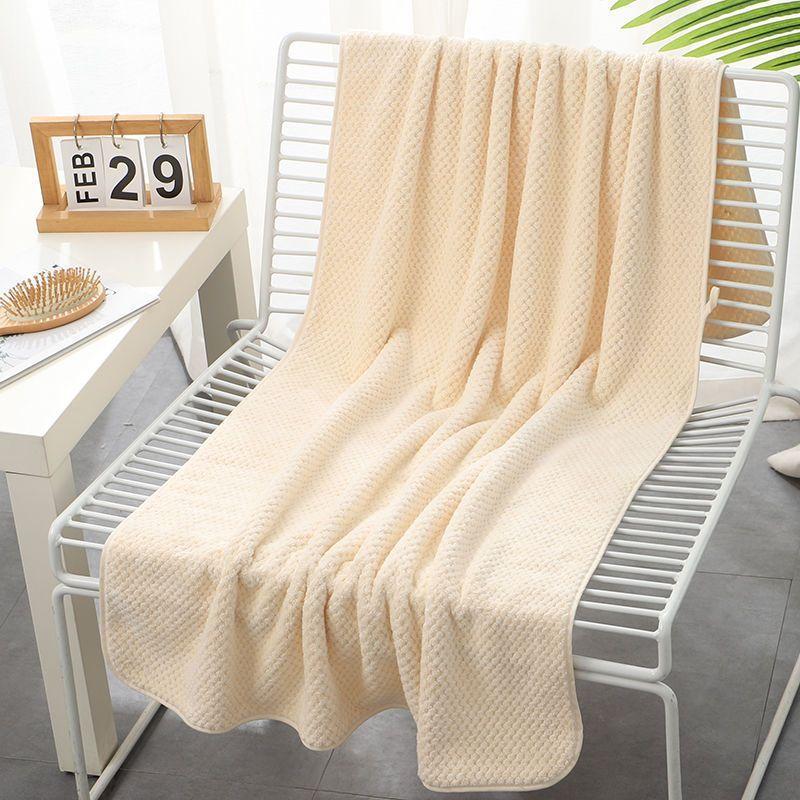 Prosop mai mare Prosoapele de baie sunt mai absorbante decât bumbacul pur, fără decolorare, fără căderea părului. Baie pentru adulți