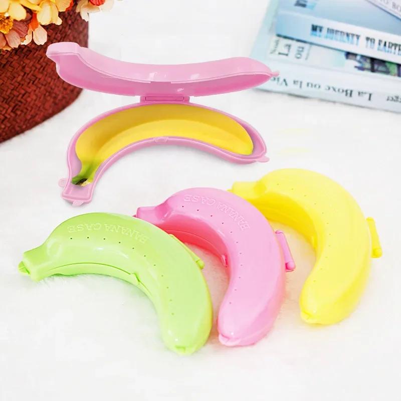 1Pc Portable Banana Case 3 Colors Banana Saver Plastic Banana Protector Box Banana Storage Container for Home Outdoor Travel