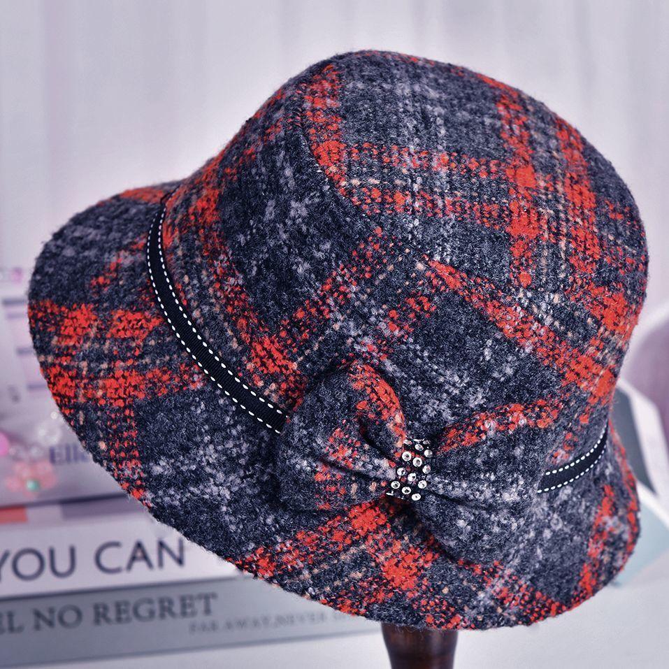 Classic Wool Beret For Middleaged Women With Warmth And Windproof Features For Autumn And Winter Wear