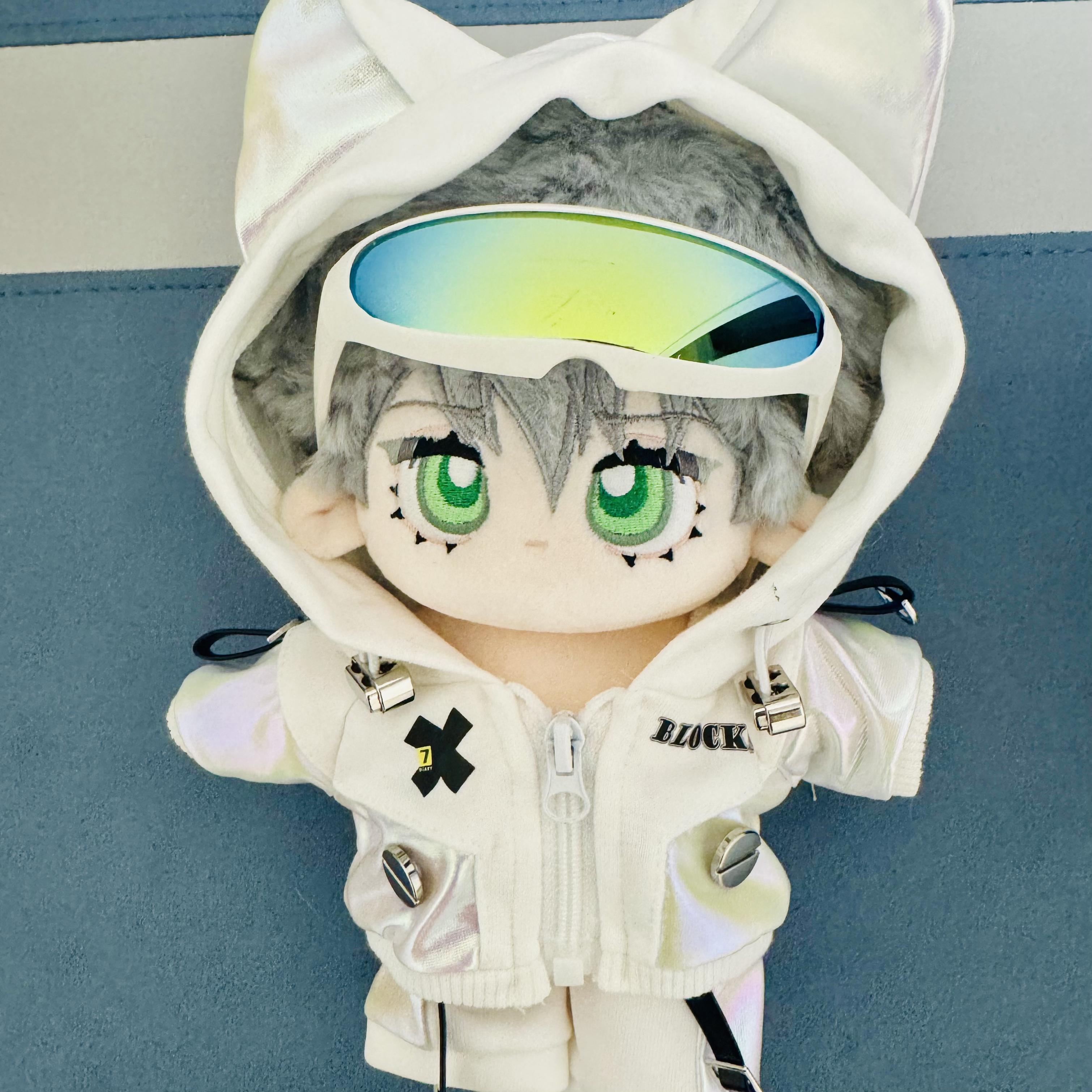 20cm Knuffel Buitenaards Wezen Podium Ivan Till Sua Luka Pluche Aankleed Katoenen Poppen Met Kleding Schattig Speelgoed Kamer Decoratie Verjaardag Vakantie Cadeaus with skeleton