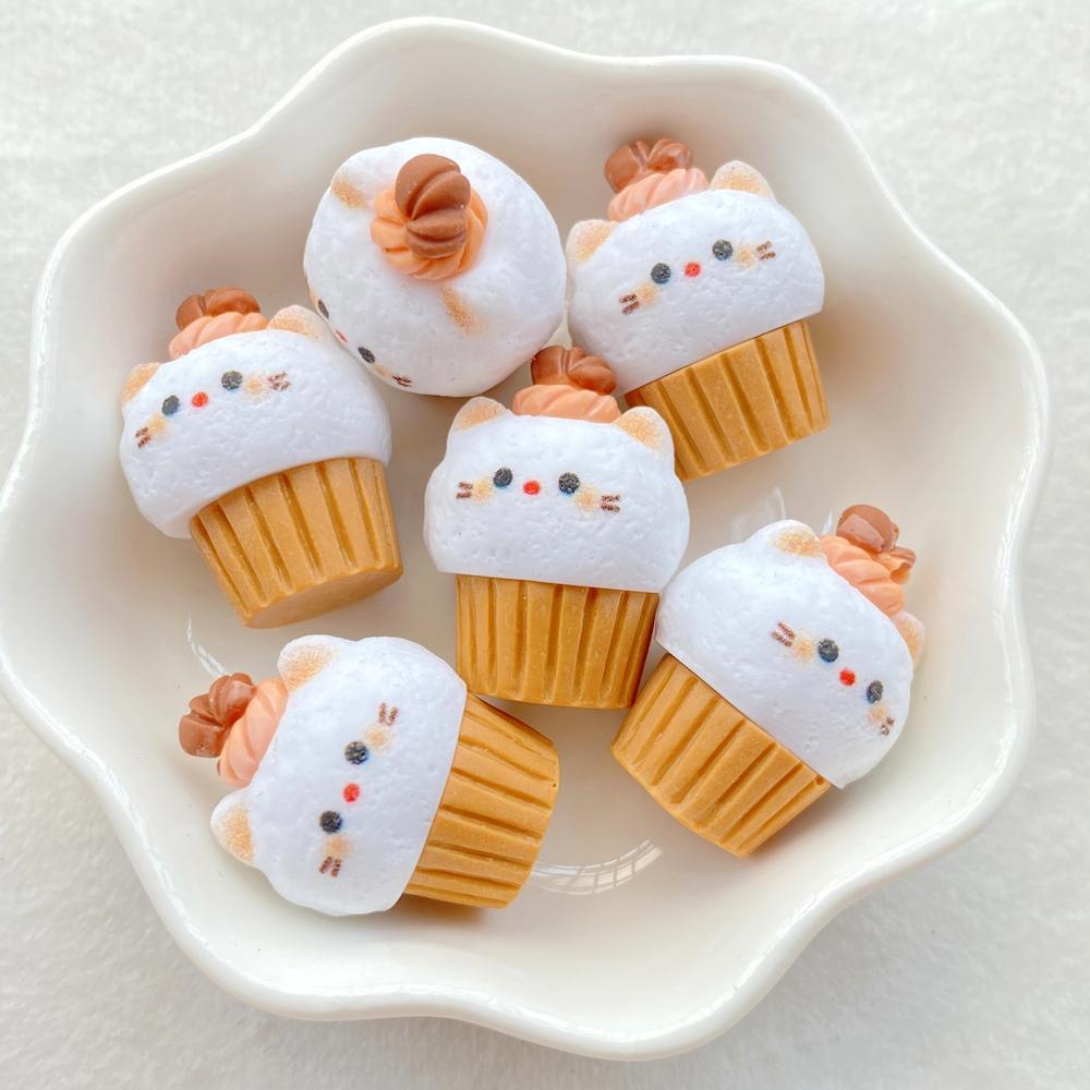 5pcs Kawaii Cute 3D Cartoon Three-dimensional Cat Ice Cream Resin Scrapbook Figurines DIY Home Decor Crafts