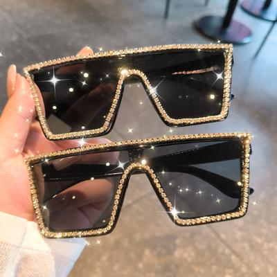 Occhiali da sole Quadrati Extra Large di Lusso con Strass, Accessorio di Moda per Servizi Fotografici
