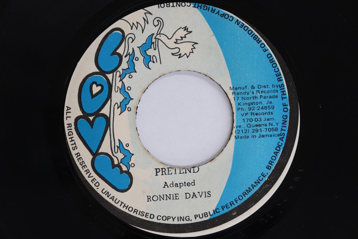 

7inch Record RONNIE DAVIS - Pretend none Love 1979 Jamaica Reggae, Ska & Dub Used