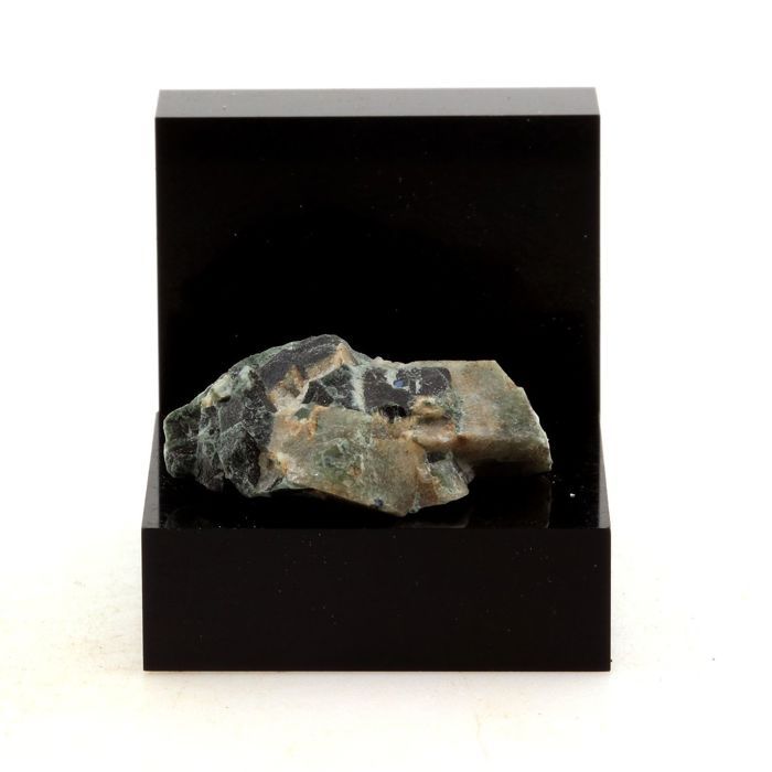 Bornite + Sidérite 20.13 carats