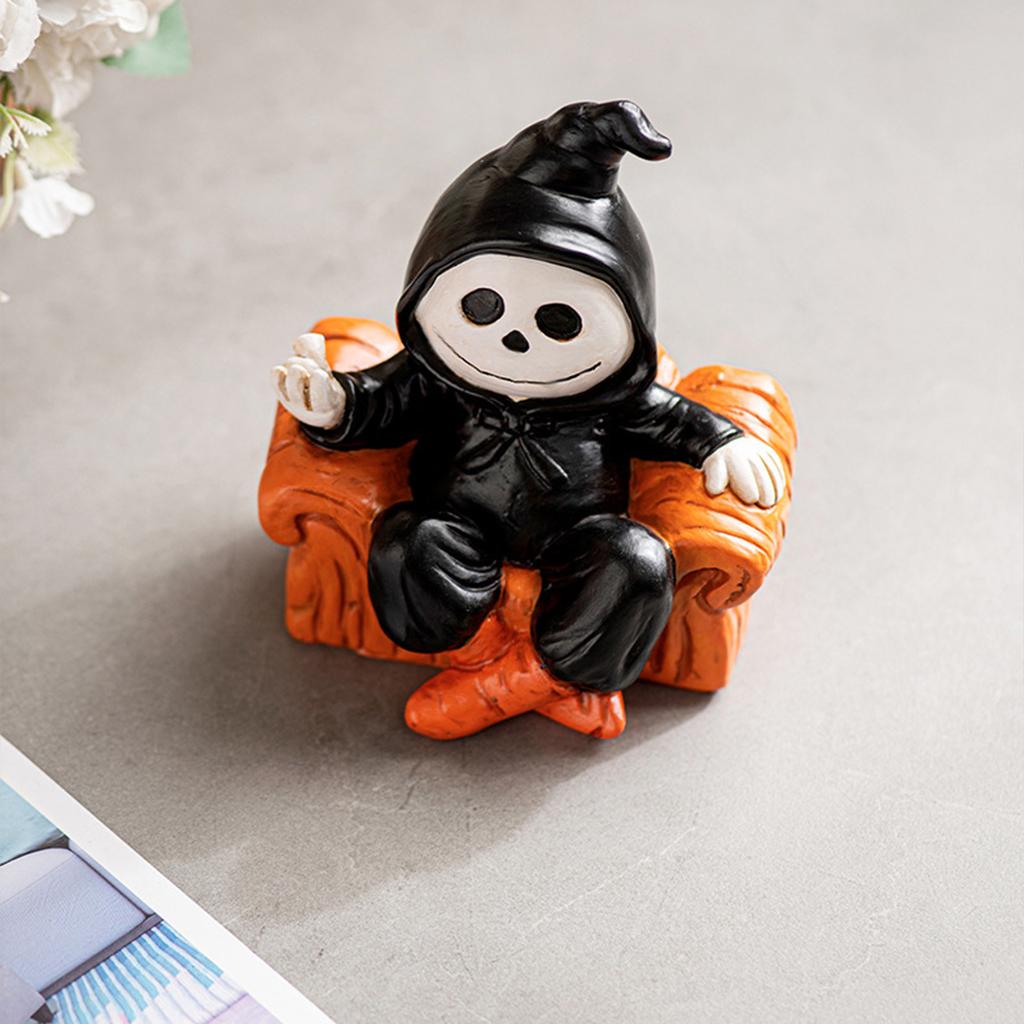 Halloween Spooky Ornaments Creative Resin Ornaments Sofa Cozy Crafts Horror Atmosphere Festival Decoration