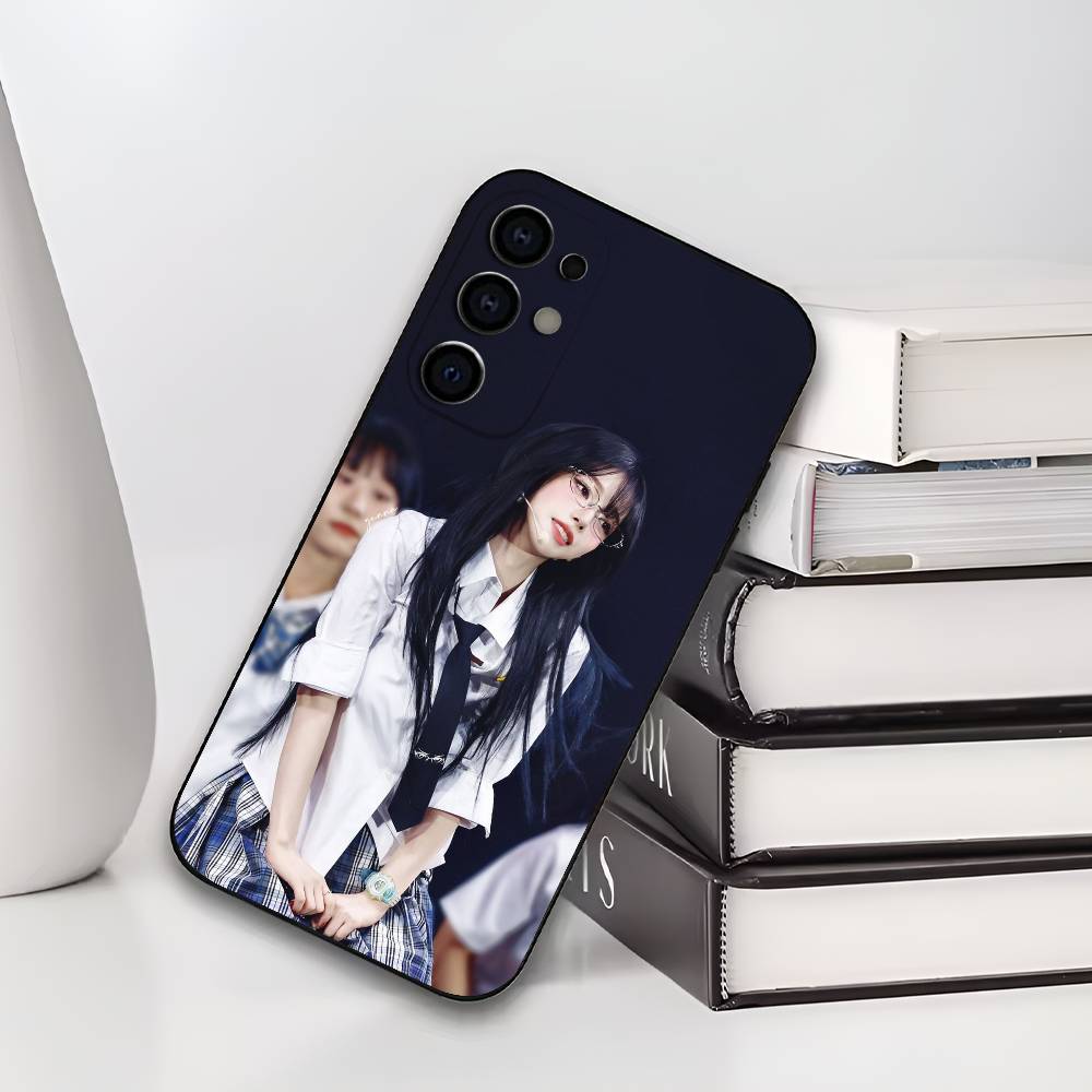 K-Karina A-AespaS Handyhülle Für Samsung S25,S24,S21,S22,S23,S30,Ultra,S20,Plus,Weiche Silikon Schwarze Hülle