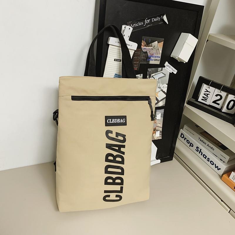 Мужской рюкзак с буквенным принтом — фото 16