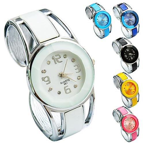 Kadın Moda Açık Metal Bant Kuvars Analog Yuvarlak Kadran Bilezik Bilek Saati Biblo