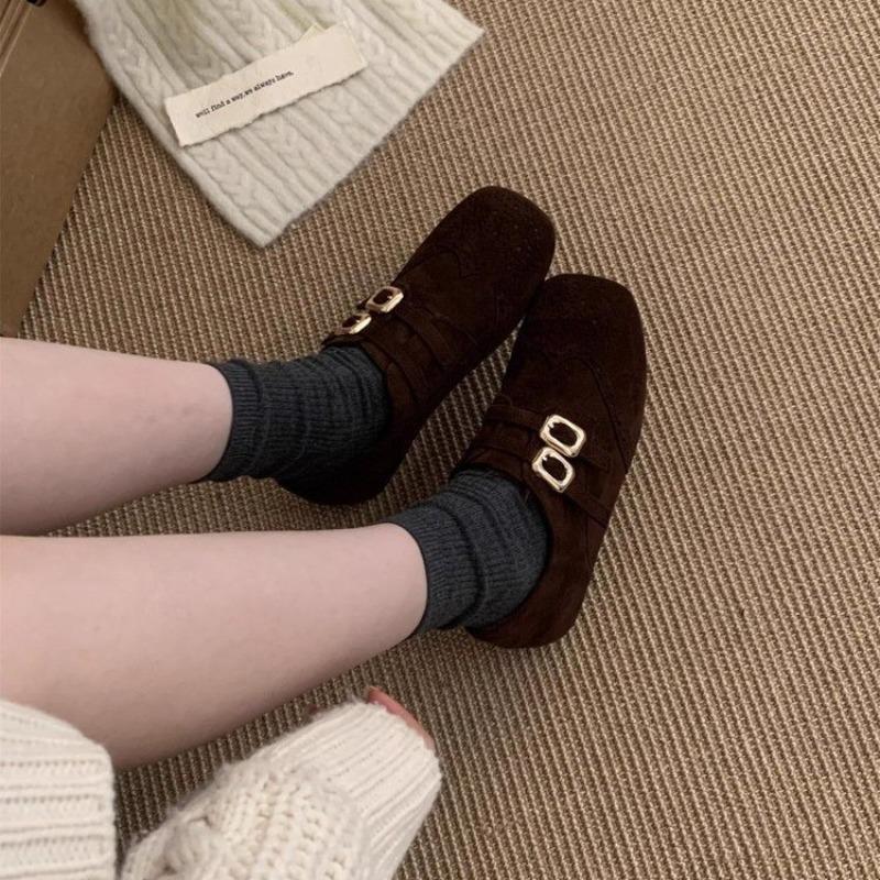 Inner height increase cm~ Fashion retro square head velvet single shoes Winter Brock style British small leather shoes