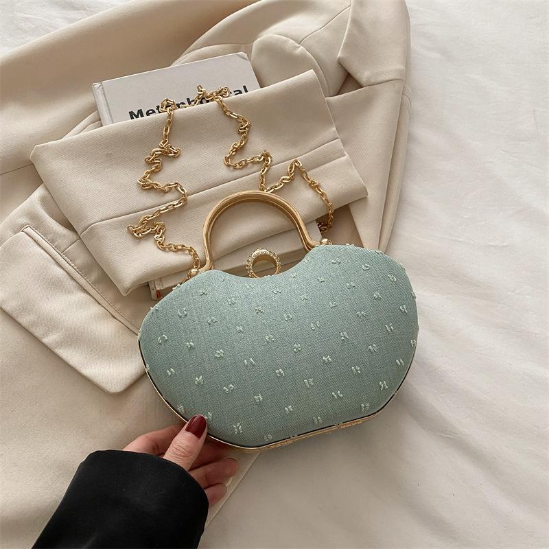 

Простая сумка-клипса в иностранном стиле 2025 лето новая нишевая сумка-цепочка популярная нишевая сумка-мессенджер сумка-тоут в этом году зелёный