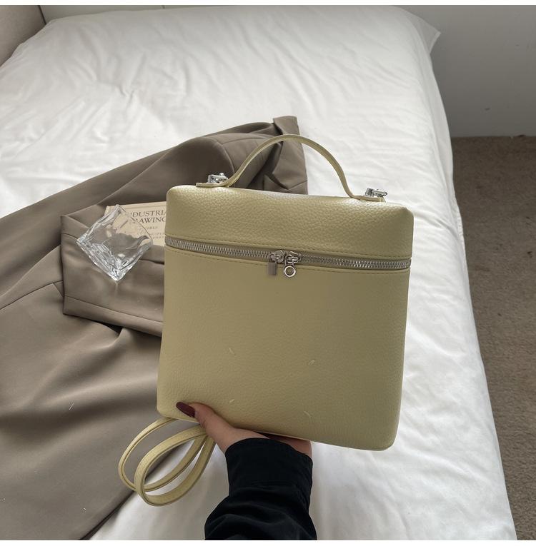 

Рюкзак женский премиум-текстуры в зарубежном стиле, нишевый, 2025, новая мода, универсальный рюкзак, сумка-тоут, портативная сумка-ведро