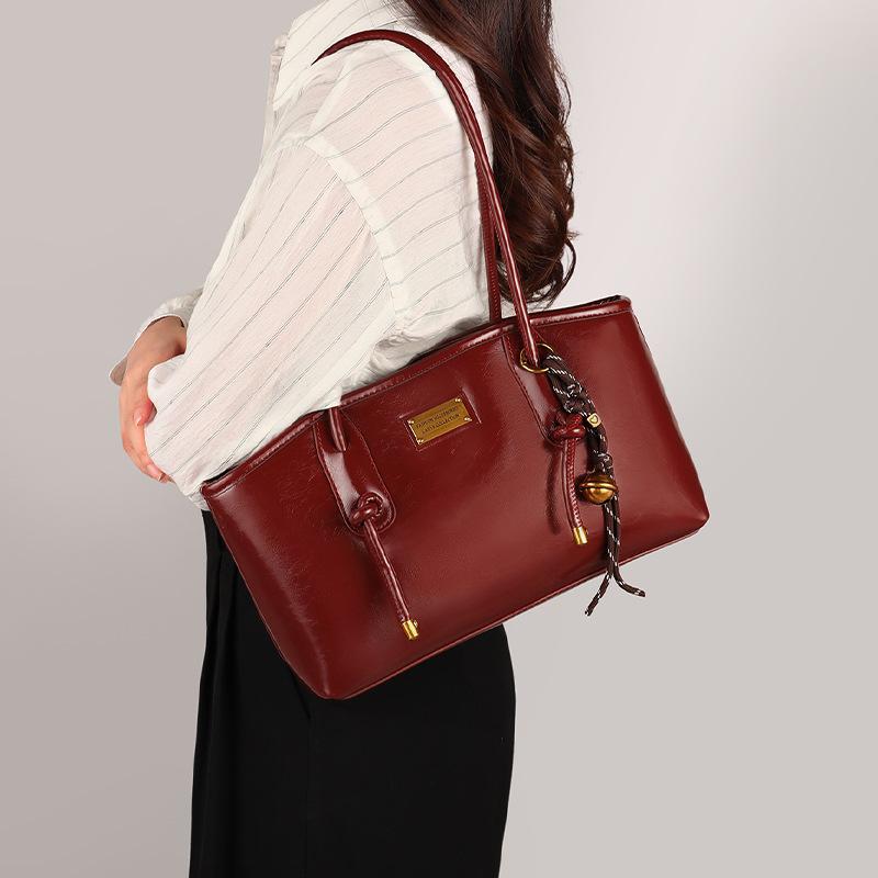 Bag Women's New Women's Bag Autumn and Winter Shoulder Underarm Bag Large Capacity Red Bridal Wedding Bag