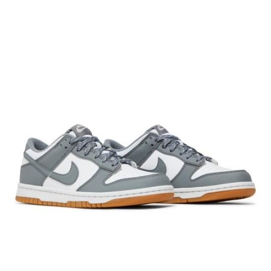 

Nike Dunk Low GS Reflective Grey FV0374-100 EU 36 білий/коричневий