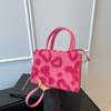 Sweet Heart Plush Square Shoulder Bags for Women Portable Travel Ladies Crossbody Bag Purse Cute Fuzzy Girls Phe Handbag Tote