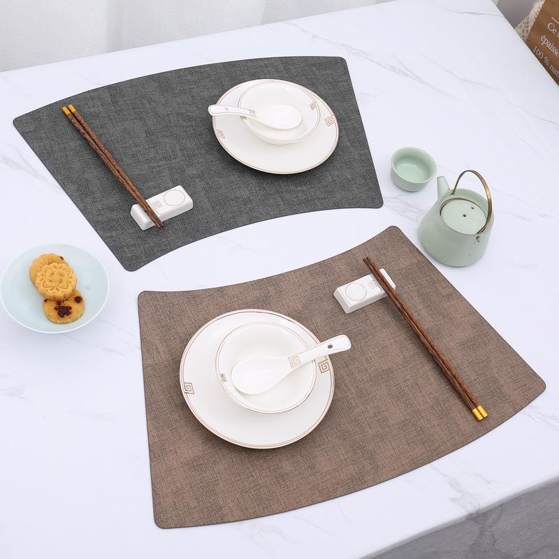 Круглый веерообразный столовый коврик с узором из скатерти — фото 5