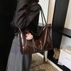 Super retro large-capacity bag women's autumn and winter 2025 new trendy niche tote bag versatile shoulder underarm bag