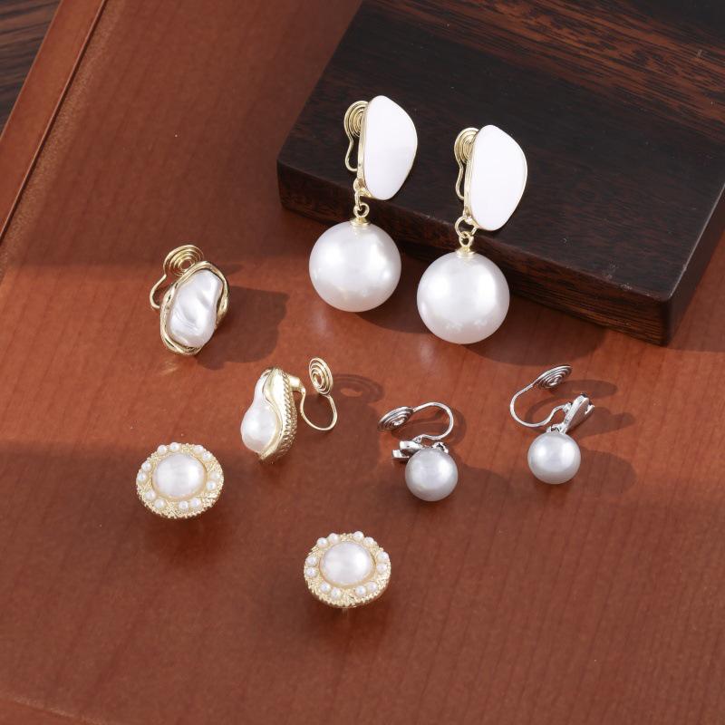 Vintage French Pearl No-Pierce Earrings: Elegant Luxury Clip-ons for Women