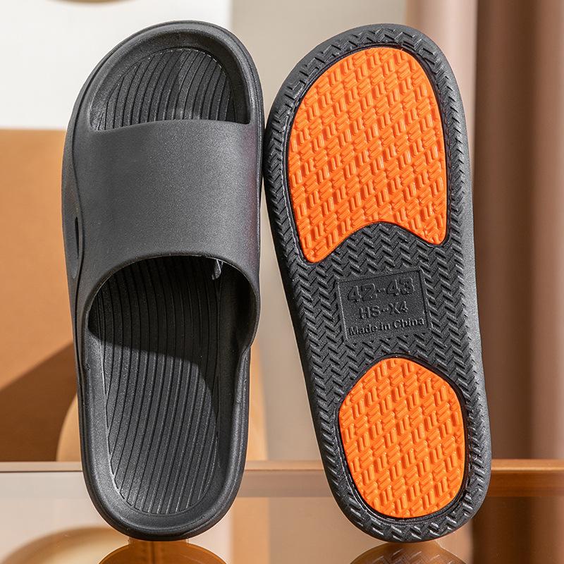 2025 new grandpa and grandma slippers summer outdoor wear indoor men's cool slippers beach Douyin popular one-word drag