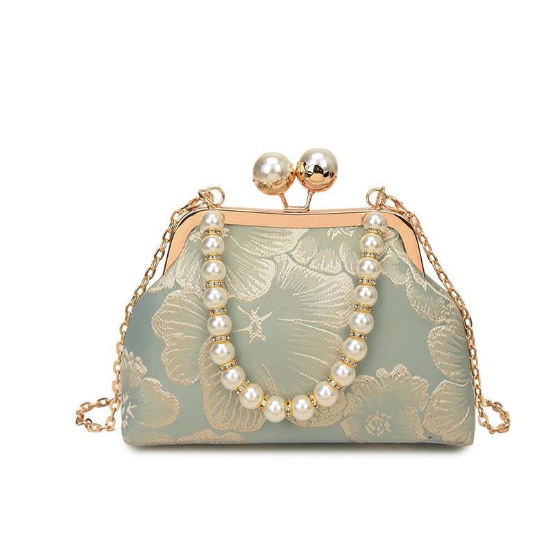 Fashion retro style exquisite embroidery flower imitation pearl chain women's dinner bag versatile shoulder messenger bag