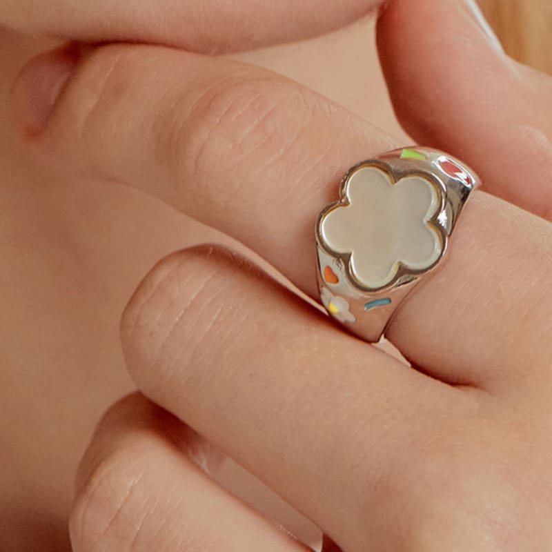 

TATIANA Ethnic Flower Bold Ring CR1804 WHITE #13