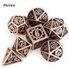 7-teiliges Kupferrad-Getriebe-Metallwürfel-Set aus hohlem polyedrischem Metall, geeignet für Rollenspiele, RPG-Brettspiele, Kartenspiele