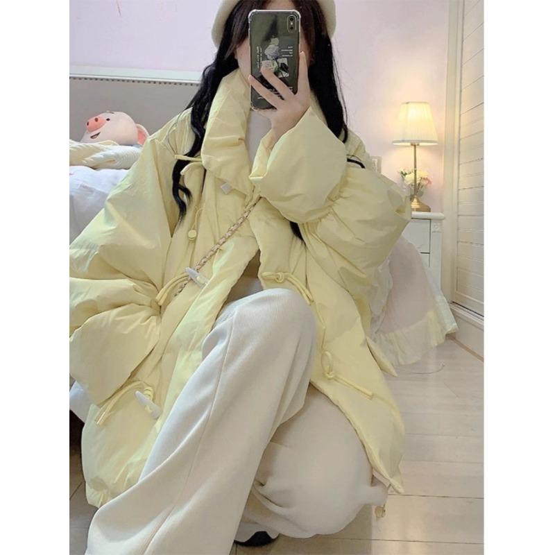 Fashionable Horn Button Winter Coat with Thickened Cotton for Women