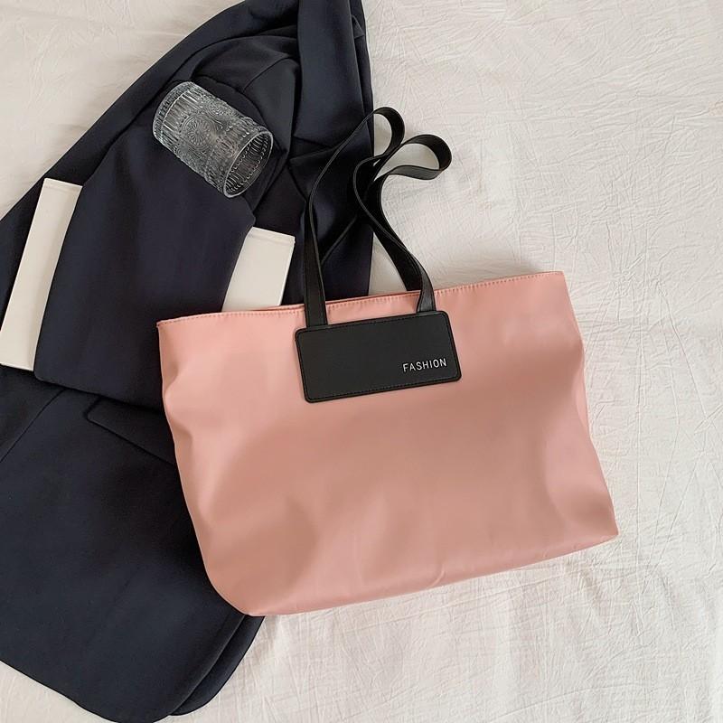 Stylish And Simple Large Capacity Tote Bag For Women Trendy Shoulder Bag Nylon