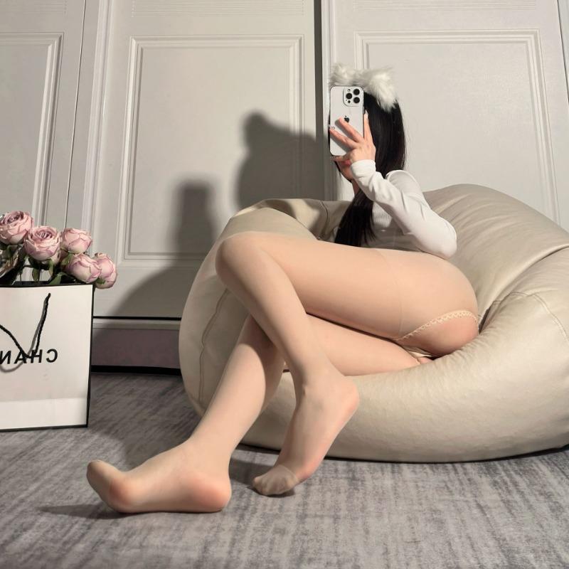 Sexy Underwear, Sexy Lace Suspenders, Integrated Stockings, Seductive Splicing with Feet, Free Stockings, Pure Passion
