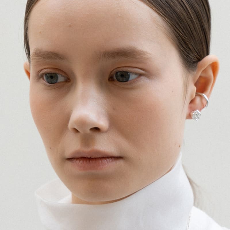 REINDEER MOROCCO EARRING 13